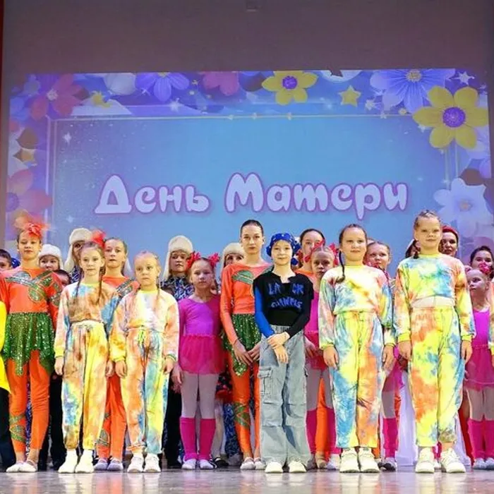 Россия и мама - заветных два слова